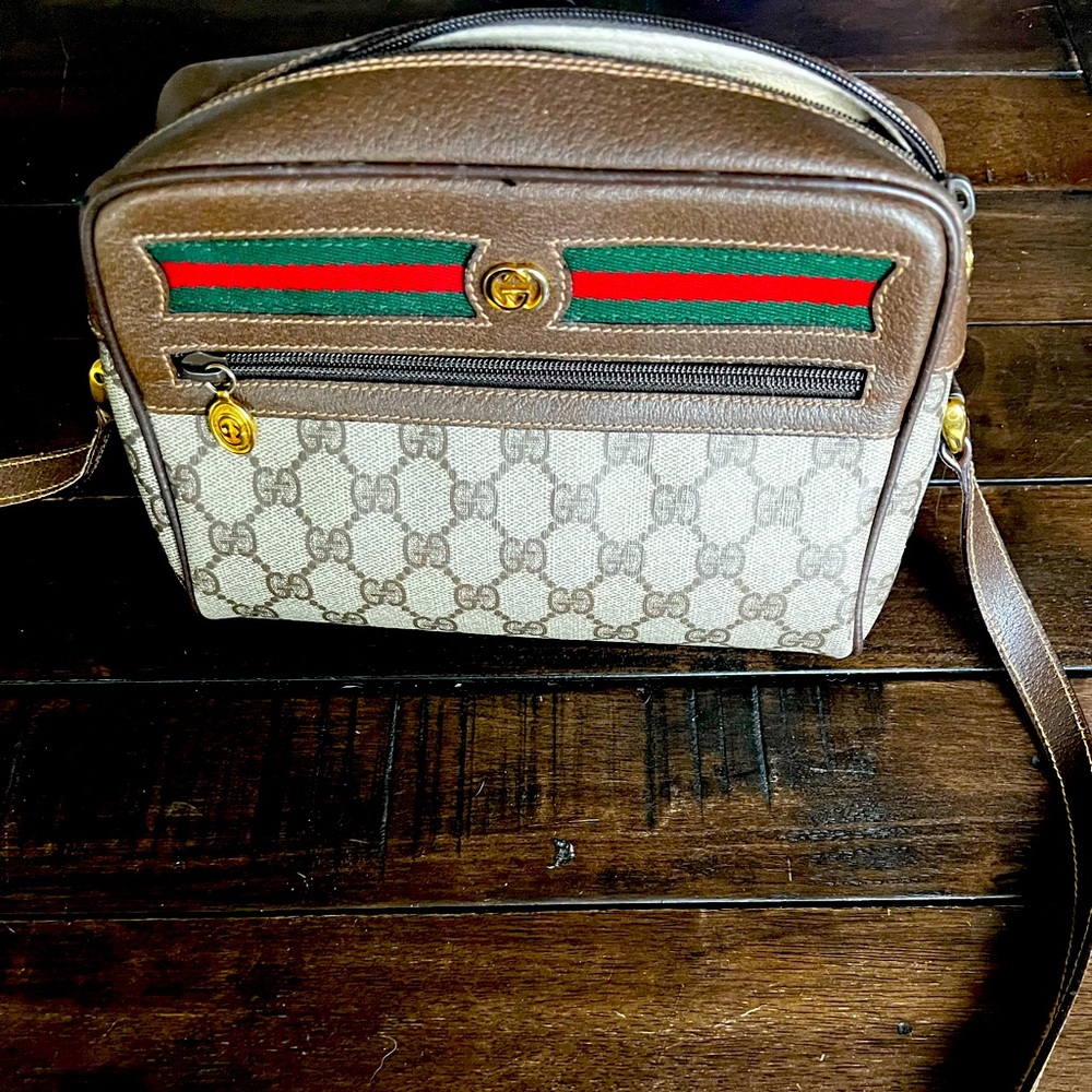 Gucci Sherry Line Crossbody GG bag!